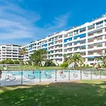 Cozy Beach Apartment At Best Location